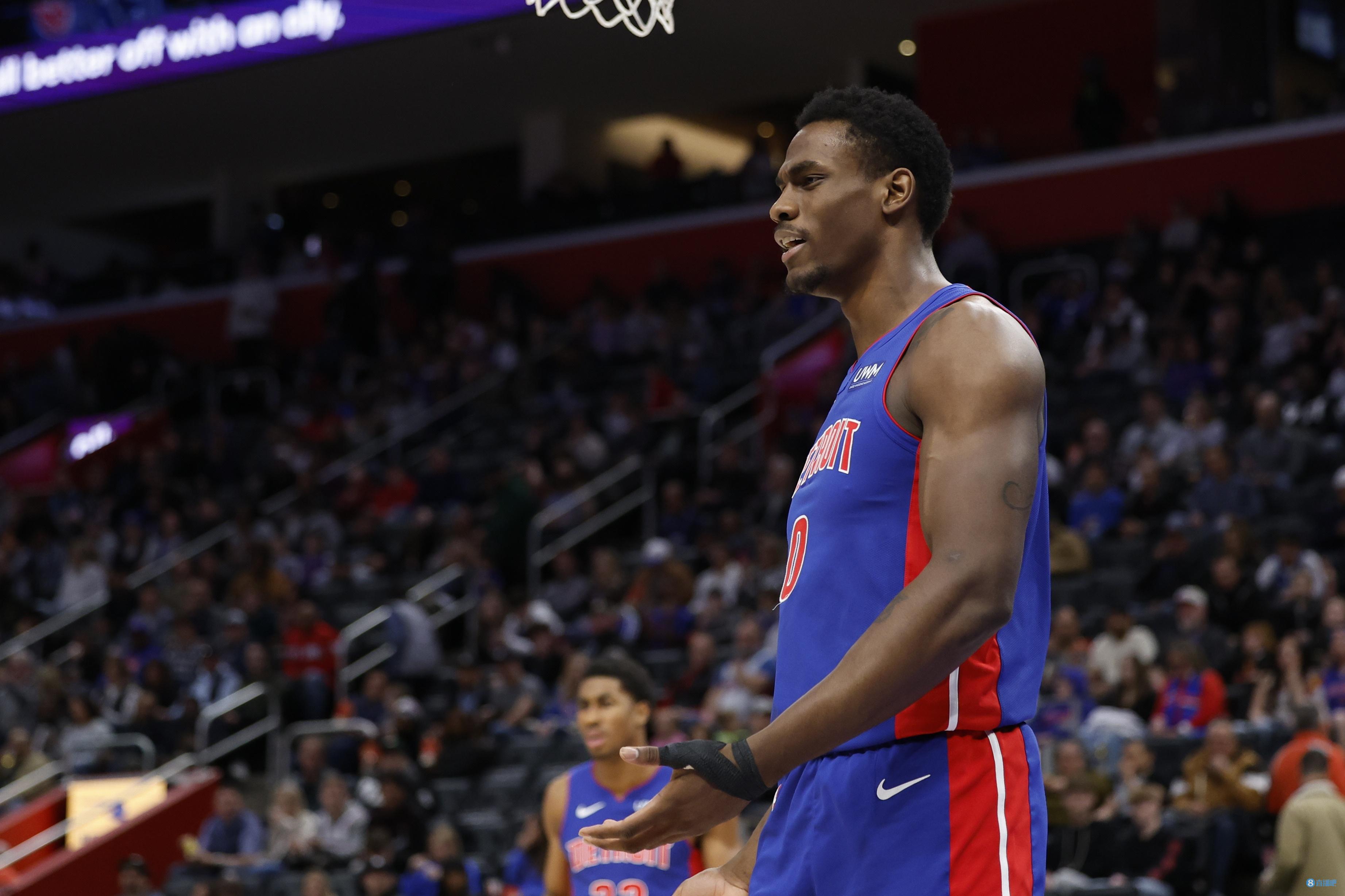 边后卫身后 边后卫身后