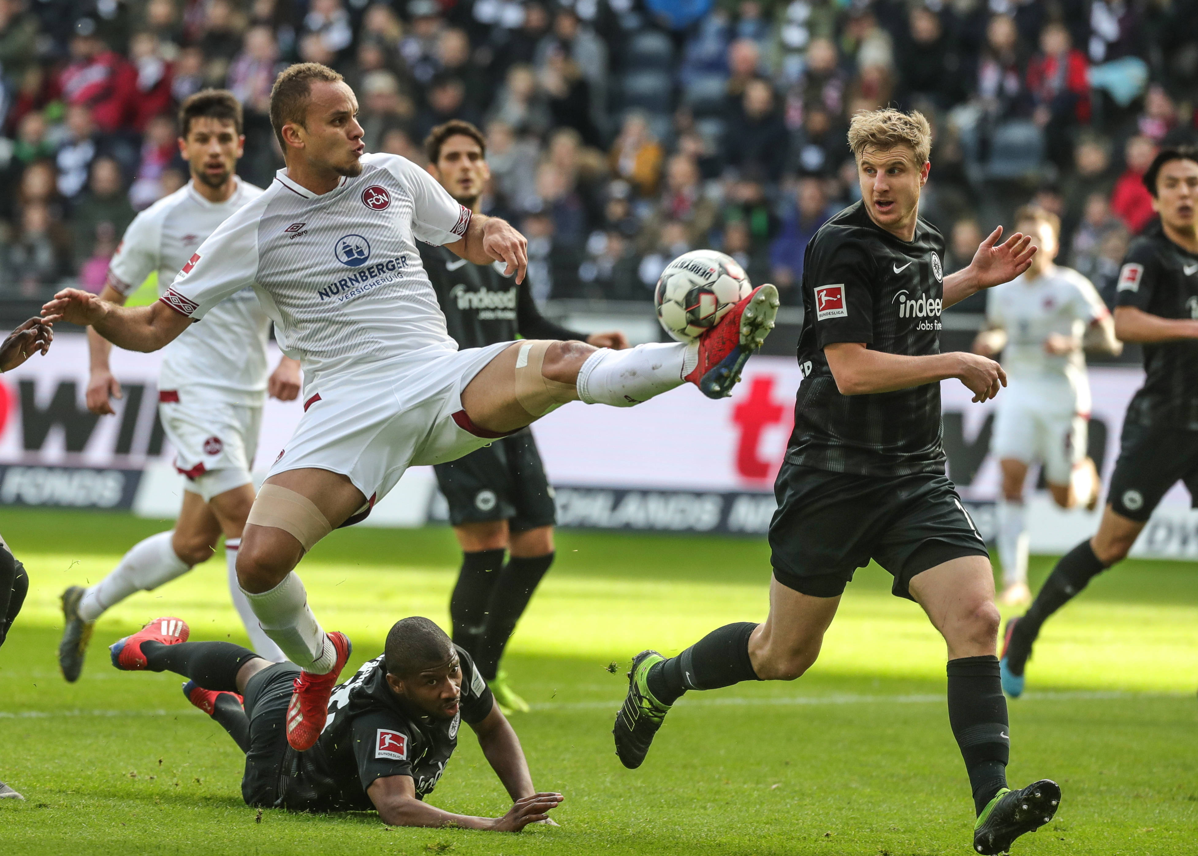 通过遮挡 通过遮挡